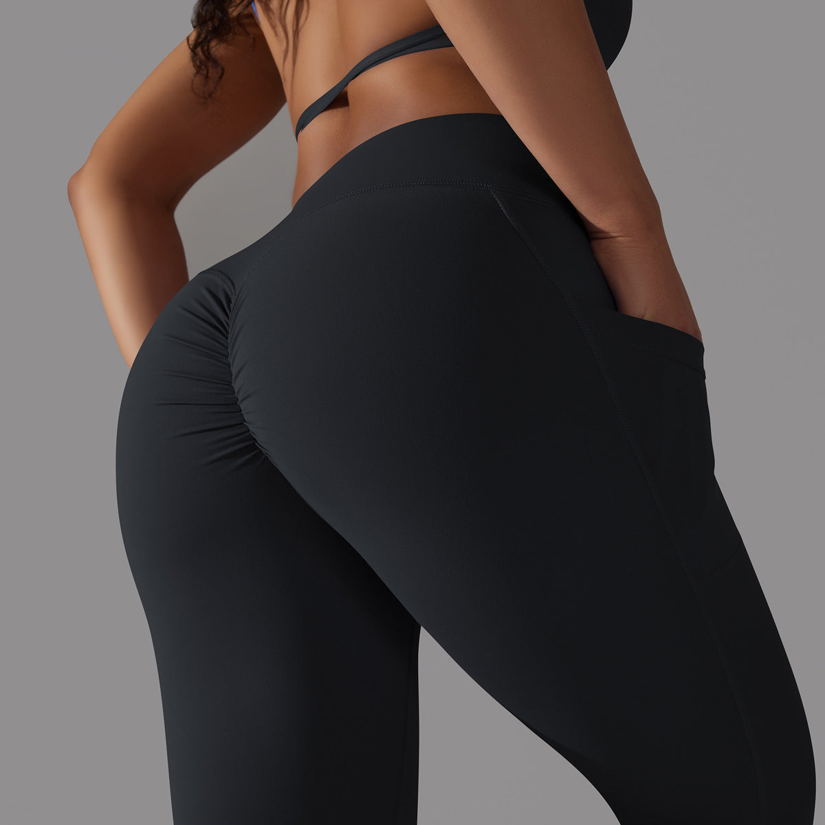 'Ava' Crossover Scrunch Leggings