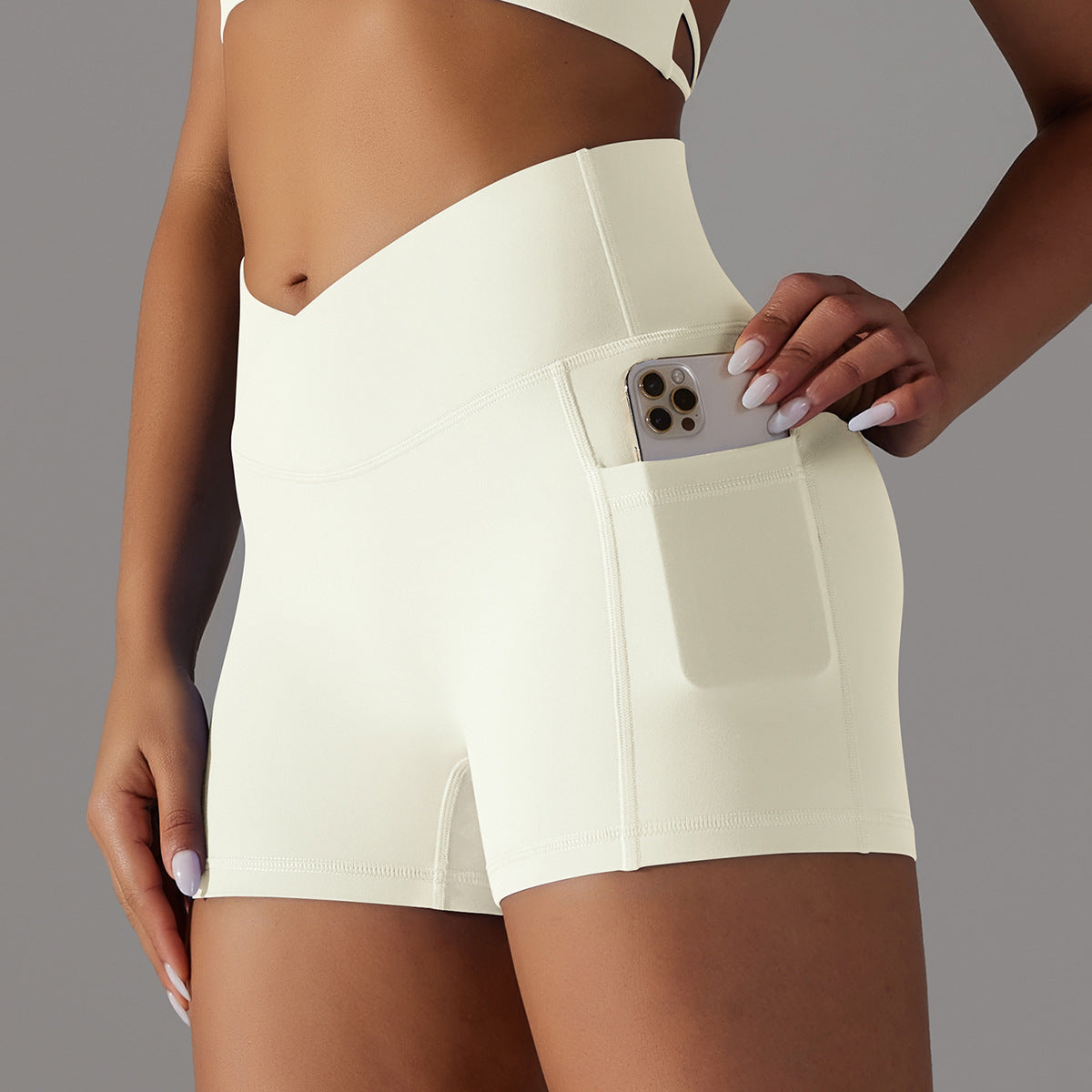 'Ava' Crossover Scrunch Short