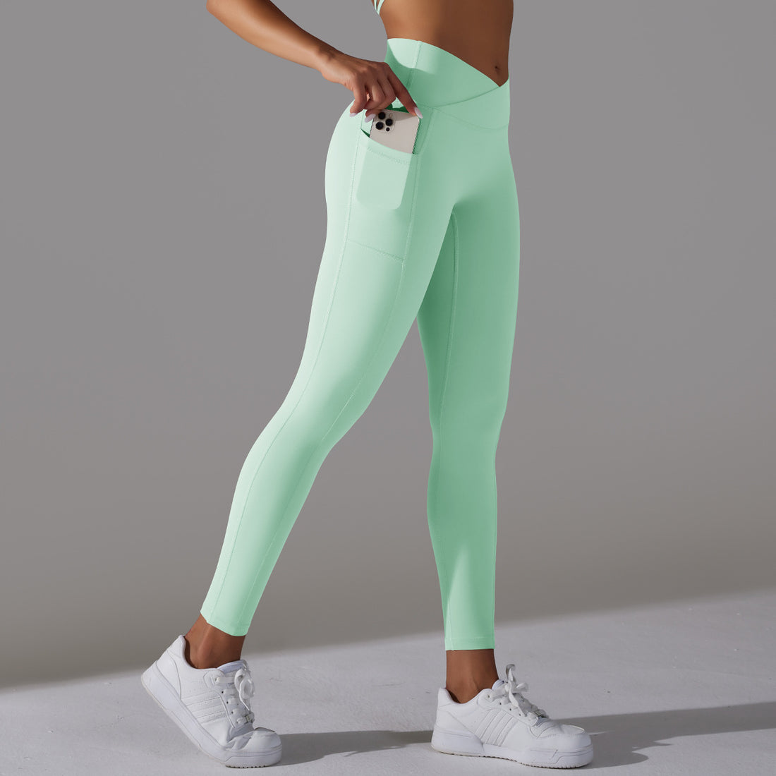 'Ava' Crossover Scrunch Leggings