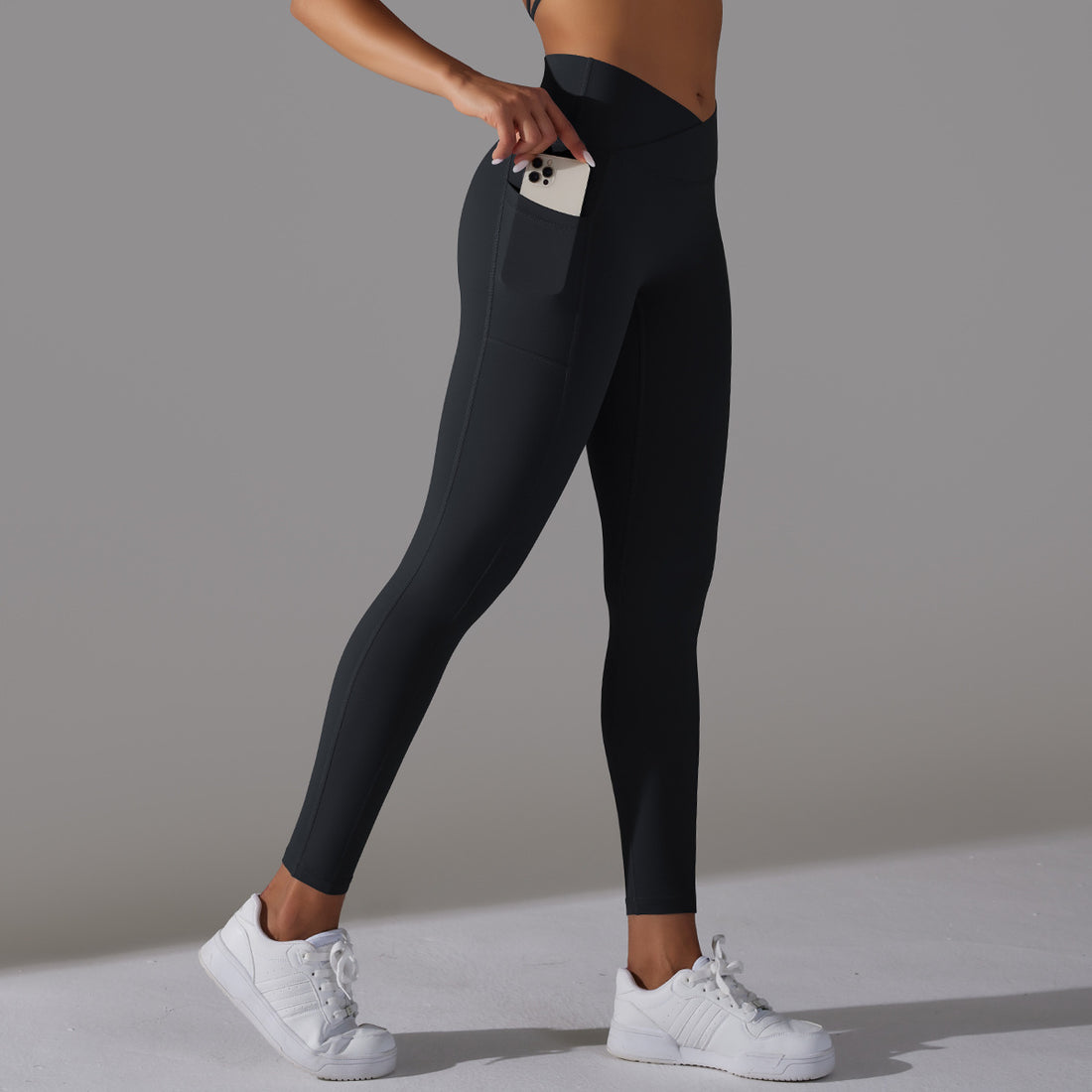'Ava' Crossover Scrunch Leggings