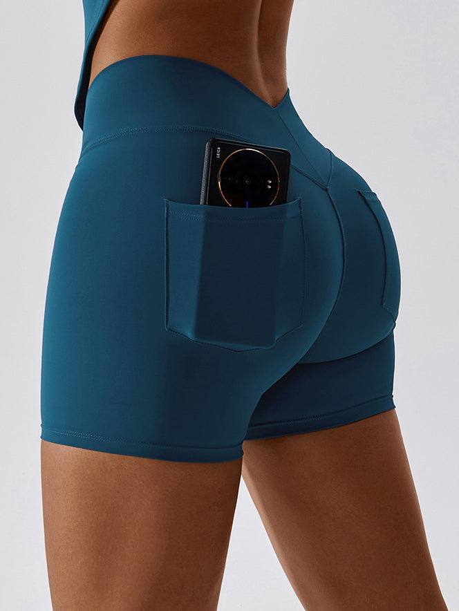 Back V Pocket Srcunch Yoga Shorts
